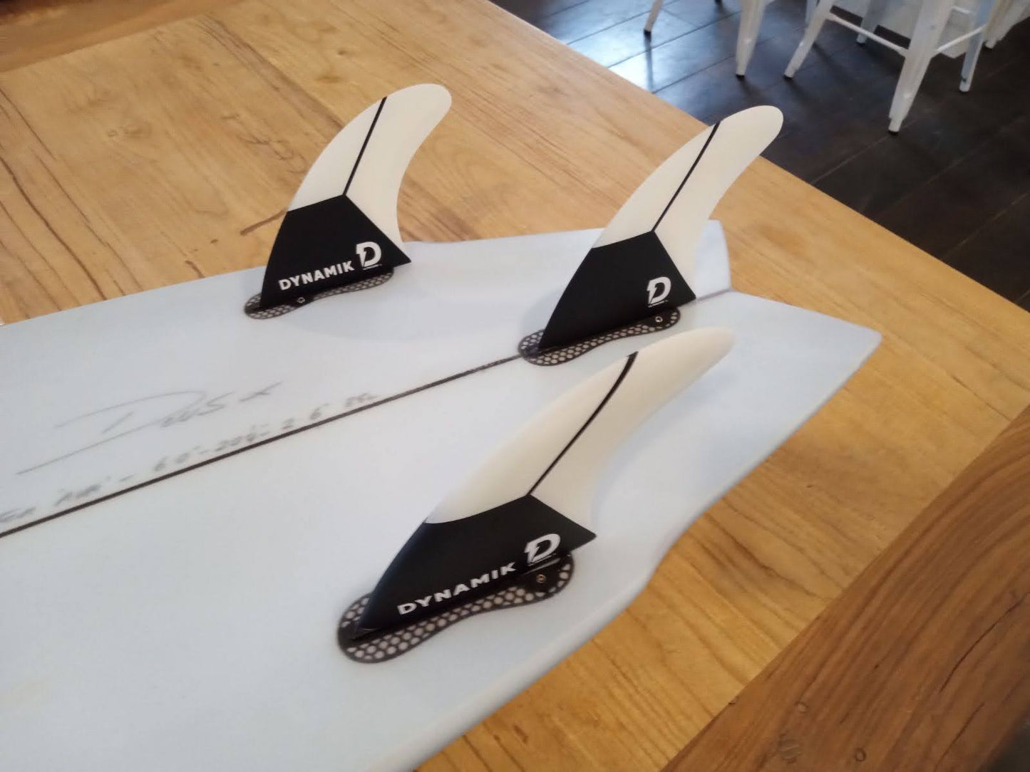 DYNAMIK LARGE TRI FIN SET - Click Tab Compatible